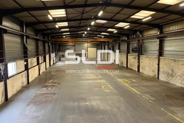 Locaux d'activités A LOUER - BELLEVILLE-EN-BEAUJOLAIS - 2 710 m²