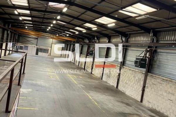 Locaux d'activités A LOUER - BELLEVILLE-EN-BEAUJOLAIS - 2 710 m²