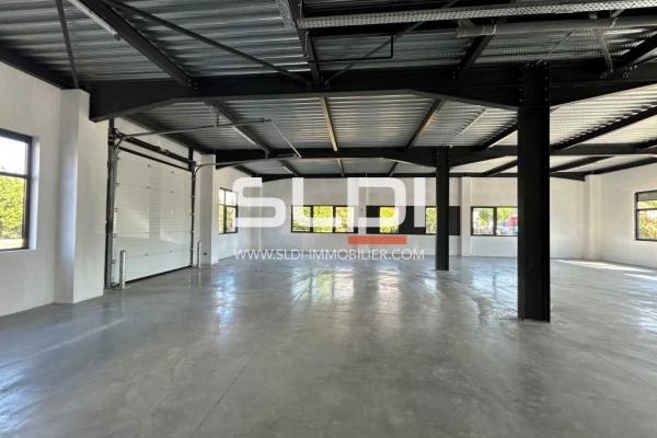 Locaux d'activités A LOUER - DARDILLY - 418 m²