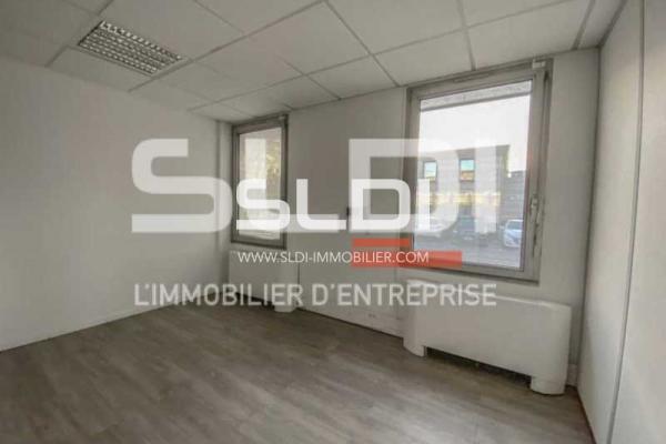 Bureaux A LOUER - BRON - 150 m²
