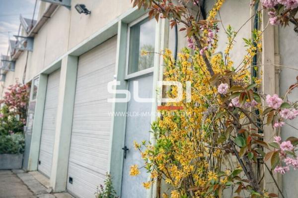 Locaux d'activités A LOUER - VENISSIEUX - 794 m²