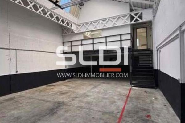 Locaux d'activités A LOUER - VENISSIEUX - 794 m²