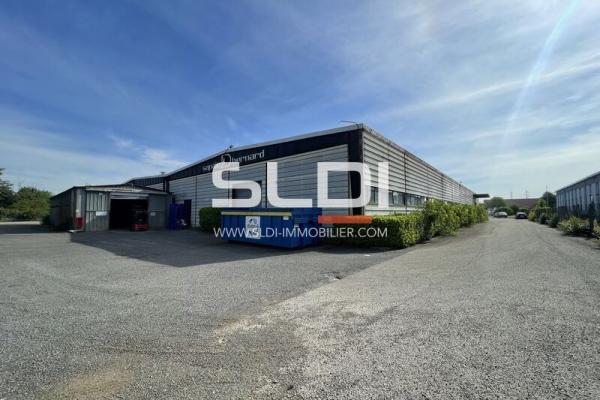 Locaux d'activités A LOUER - VENISSIEUX - 2 002 m²