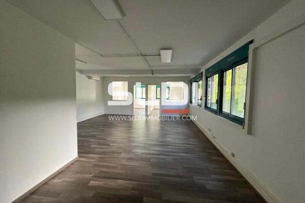 Bureaux A LOUER - LA TOUR DE SALVAGNY - 280 m²