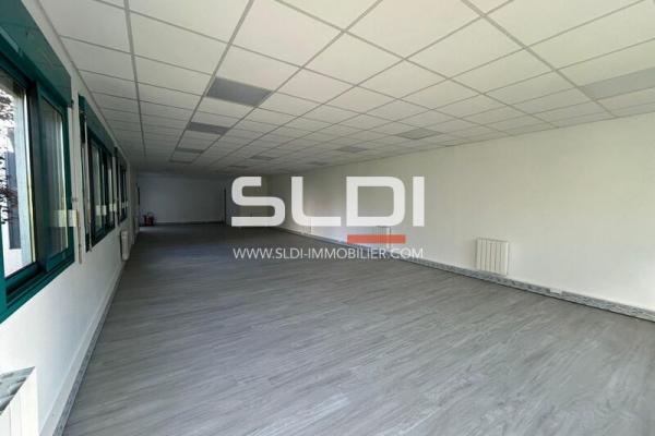 Bureaux A LOUER - LA TOUR DE SALVAGNY - 280 m²