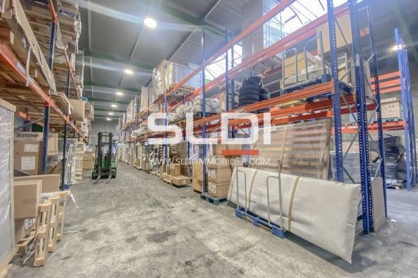 Locaux d'activités A LOUER - GENAS - 1 113 m²