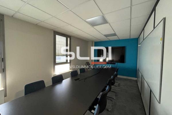 Bureaux A LOUER - LIMAS - 107 m²