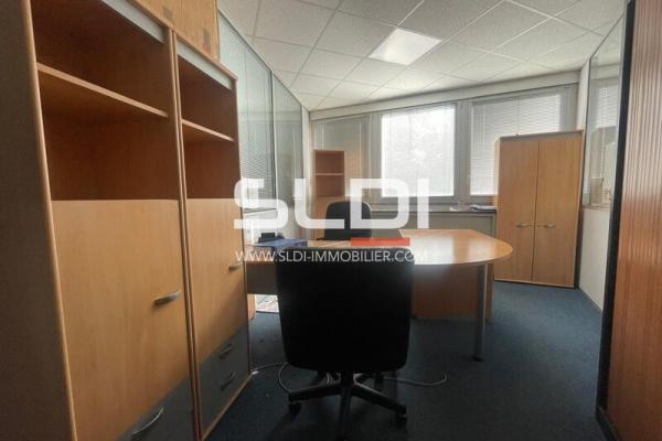 Bureaux A LOUER - ECULLY - 234 m²