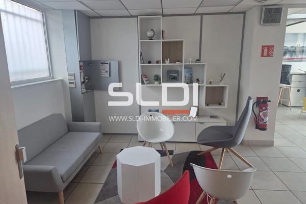 Commerces A LOUER - MACON - 333 m²