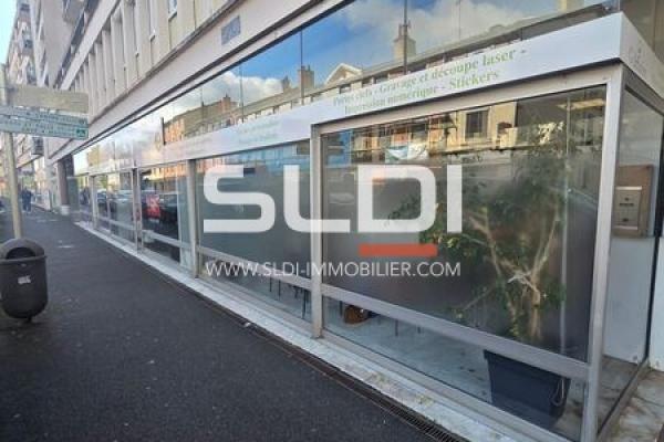 Commerces A LOUER - MACON - 373 m²