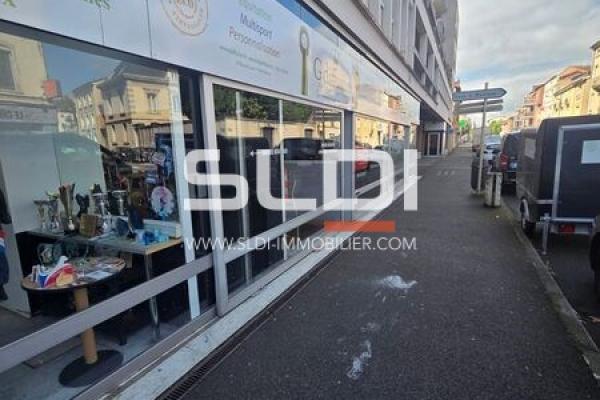 Commerces A LOUER - MACON - 373 m²