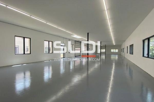 Locaux d'activités A LOUER - VENISSIEUX - 1 694 m²