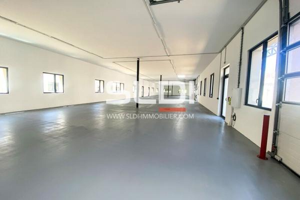 Locaux d'activités A LOUER - VENISSIEUX - 1 646 m²
