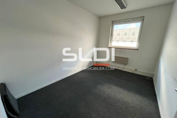 Bureaux A LOUER - LYON - 63 m²