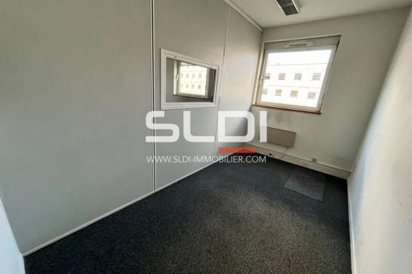 Bureaux A LOUER - LYON - 63 m²