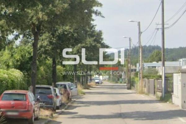 Locaux d'activités A LOUER - BRIGNAIS - 150 m²