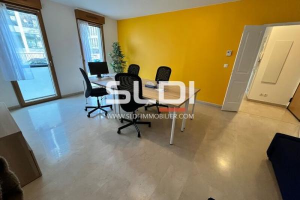 Bureaux A VENDRE - LYON - 54 m²
