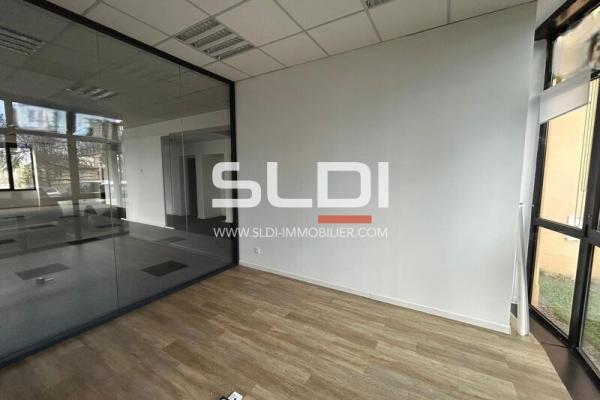 Bureaux A VENDRE - SAINT DIDIER AU MONT D'OR - 200 m²