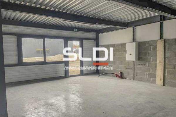 Locaux d'activités A VENDRE OU A LOUER - FRANS - 538 m²