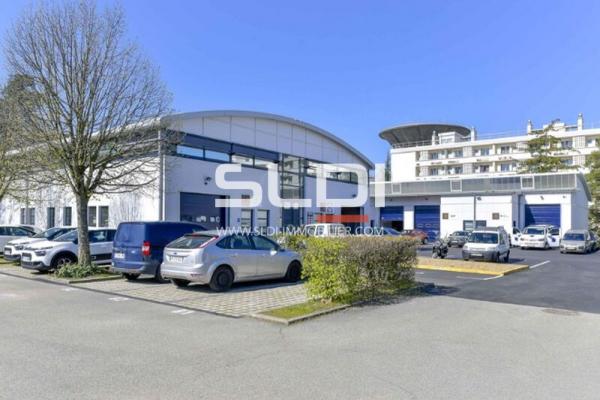 Locaux d'activités A LOUER - LYON - 416 m²