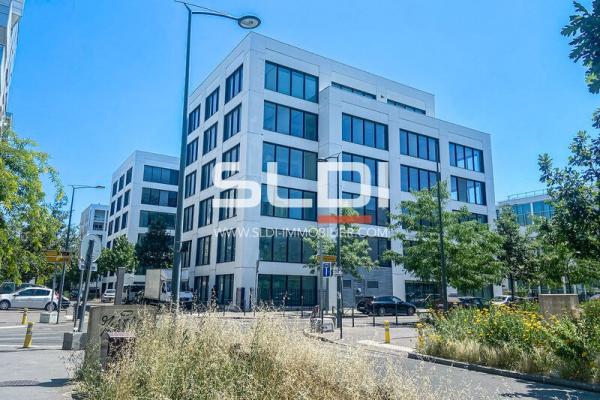 Bureaux A LOUER - VAULX EN VELIN - 4 125 m²