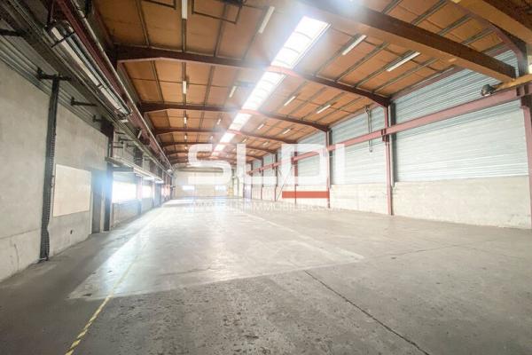 Locaux d'activités A LOUER - BELIGNEUX - 3 480 m²