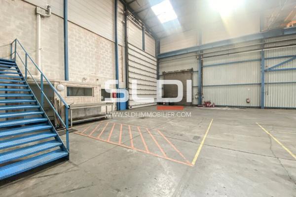 Locaux d'activités A LOUER - BELIGNEUX - 3 480 m²