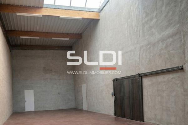 Locaux d'activités A LOUER - LA VERPILLIERE - 194 m²