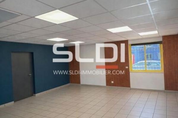 Locaux d'activités A LOUER - LA VERPILLIERE - 194 m²