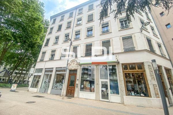 Commerces A LOUER - LYON - 78 m²