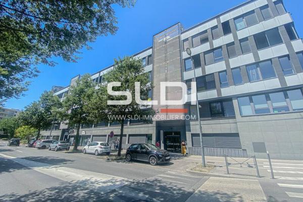 Bureaux A LOUER - VAULX EN VELIN - 205 m²