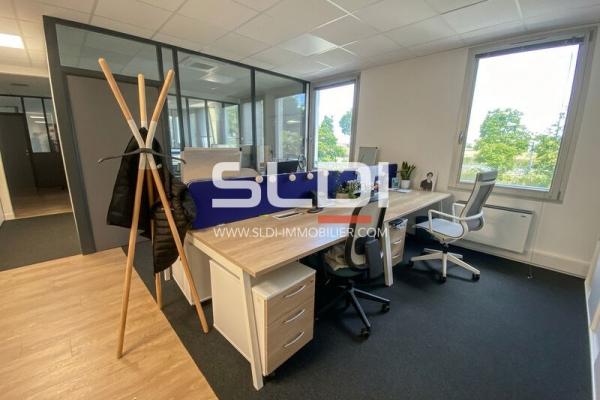 Bureaux A VENDRE - BRON - 139 m²