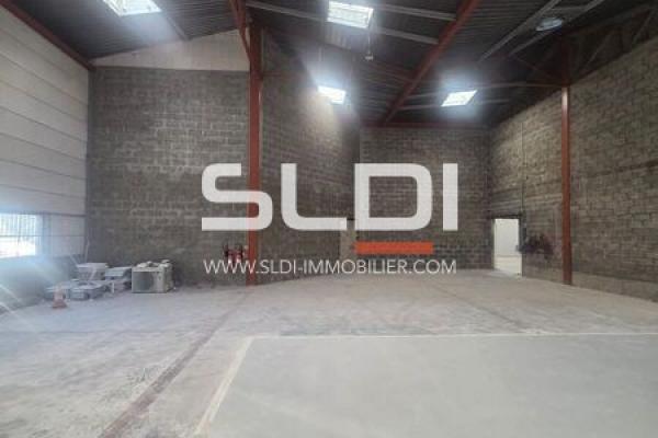 Locaux d'activités A LOUER - SAINT ETIENNE - 462 m²