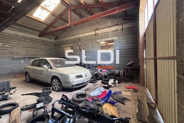 Locaux d'activités A VENDRE - LETRA - 425 m²