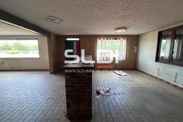 Locaux d'activités A VENDRE - LETRA - 425 m²