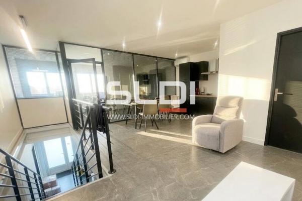 Locaux d'activités A LOUER - SATHONAY CAMP - 200 m²