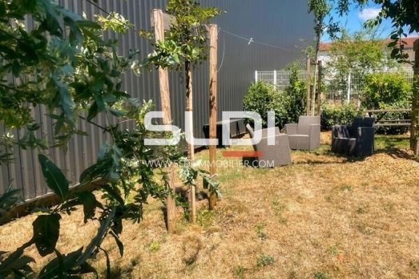 Locaux d'activités A LOUER - SATHONAY CAMP - 200 m²