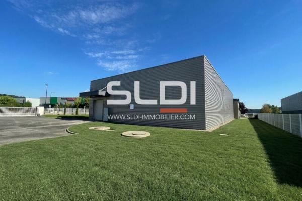 Locaux d'activités A LOUER - VOURLES - 870 m²