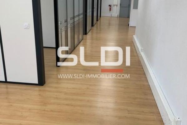 Bureaux A LOUER - LYON - 200 m²