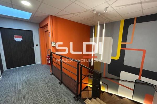 Bureaux A LOUER - DARDILLY - 134 m²