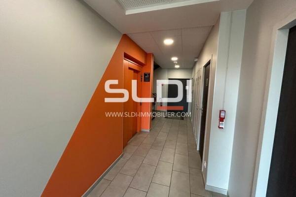 Bureaux A LOUER - DARDILLY - 134 m²