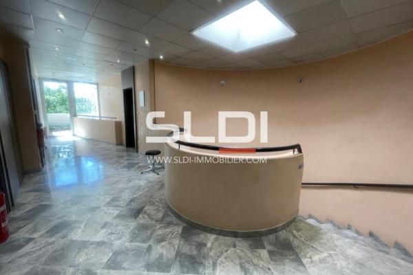 Bureaux A VENDRE - BRON - 793 m²