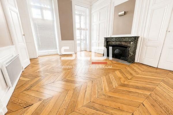 Bureaux A VENDRE OU A LOUER - LYON - 82 m²