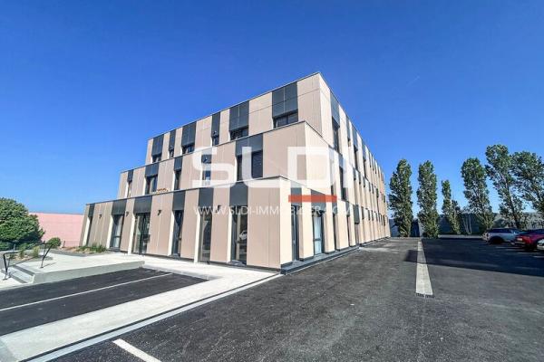 Bureaux A VENDRE - LA TOUR DE SALVAGNY - 42 m²