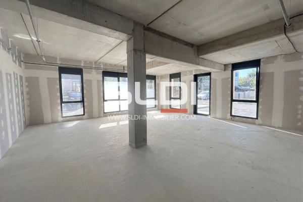 Bureaux A VENDRE - LA TOUR DE SALVAGNY - 42 m²