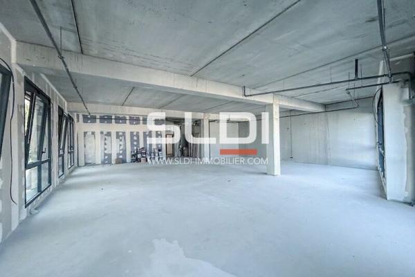Bureaux A VENDRE - LA TOUR DE SALVAGNY - 42 m²