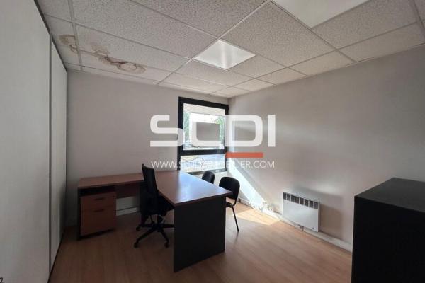 Bureaux A LOUER - LIMAS - 88 m²