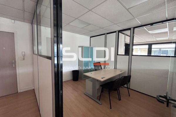 Bureaux A LOUER - LIMAS - 88 m²