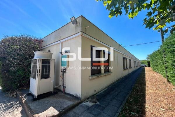 Bureaux A VENDRE - AMBERIEUX - 670 m²