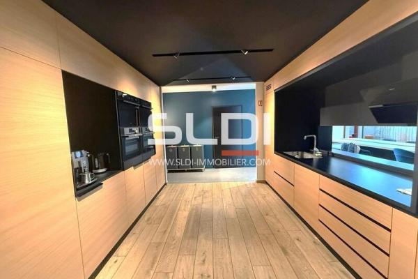 Bureaux A LOUER - LYON - 142 m²